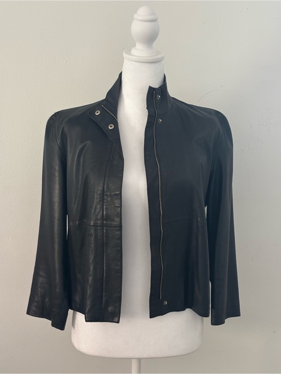 Jackets & Blazers - Women's Black Leather Zip-Front Jacket